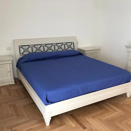 Appartea Apartment *